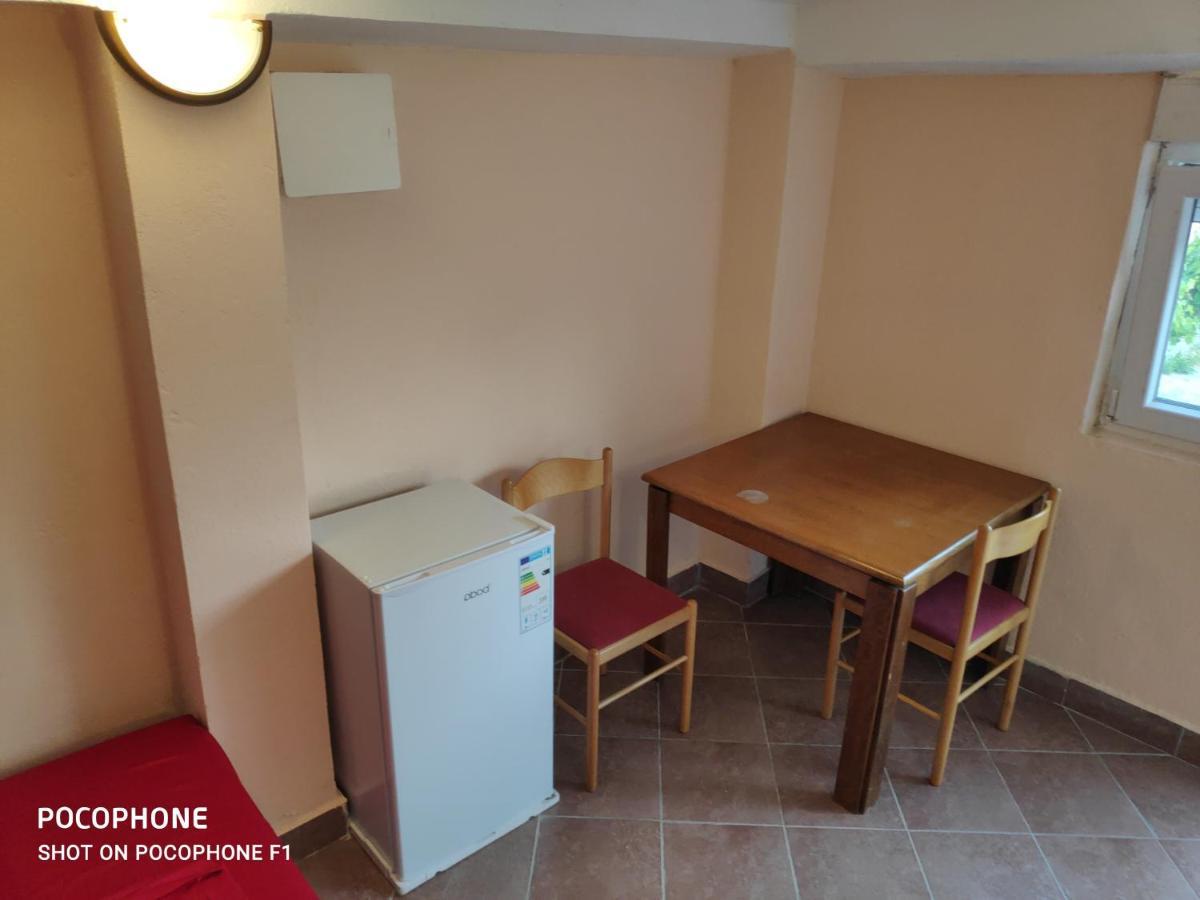 Apartman Pavle 2 Virpazar Eksteriør billede